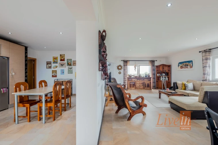 Moradia T8 para Venda em São Pedro da Cadeira Foto 11