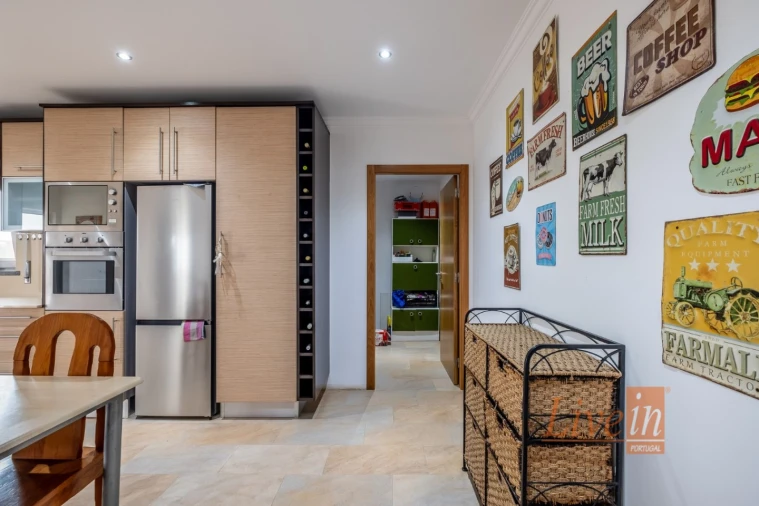 Moradia T8 para Venda em São Pedro da Cadeira Foto 15