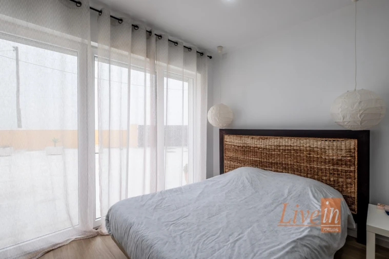 Moradia T8 para Venda em São Pedro da Cadeira Foto 43