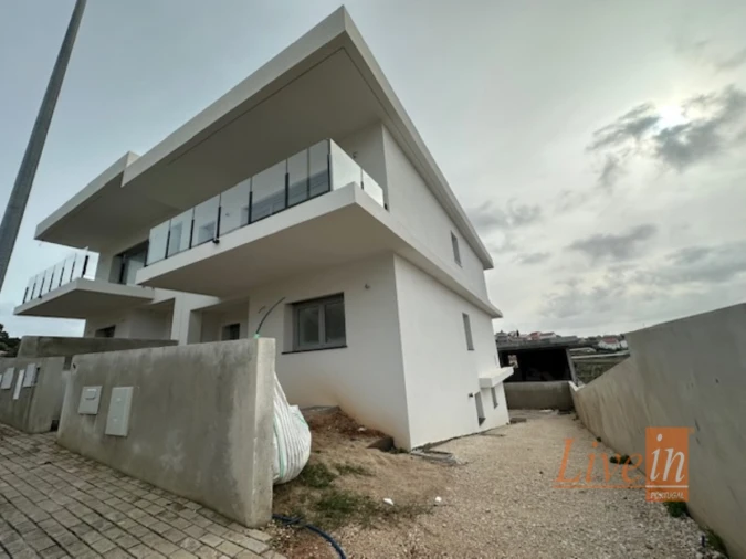 Moradia T3 para Venda em Ericeira Foto 48