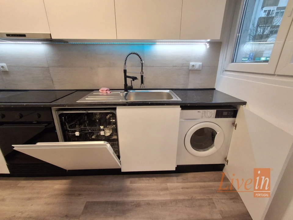 Apartamento T2 para Venda em Massamá e Monte Abraão Foto 2