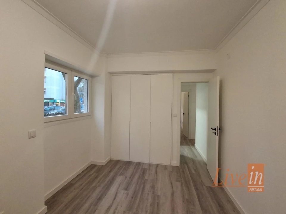 Apartamento T2 para Venda em Massamá e Monte Abraão Foto 14