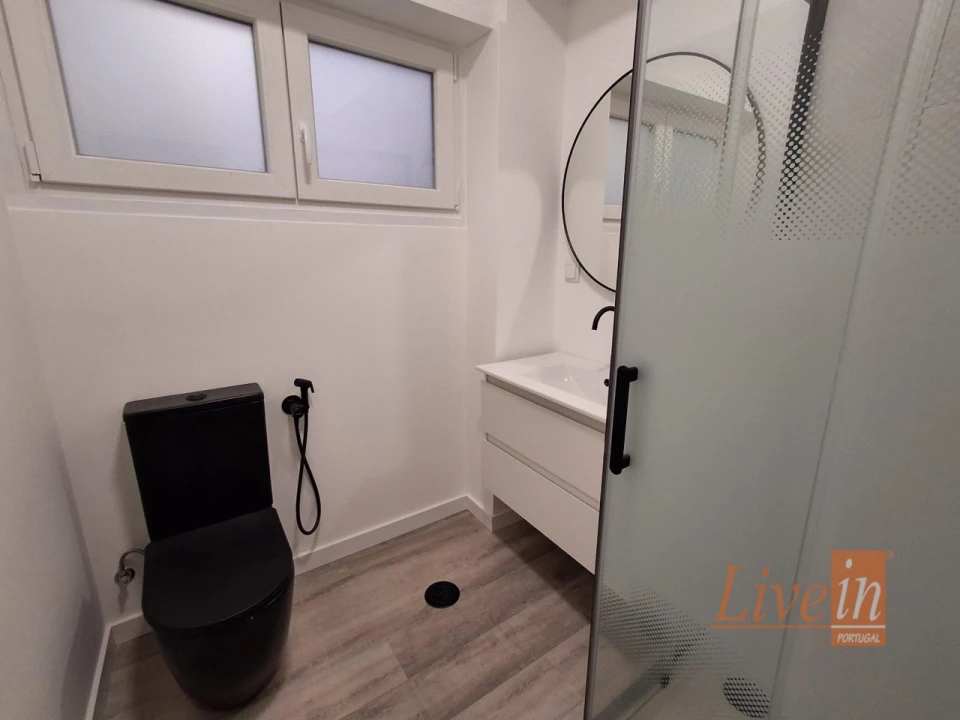 Apartamento T2 para Venda em Massamá e Monte Abraão Foto 18