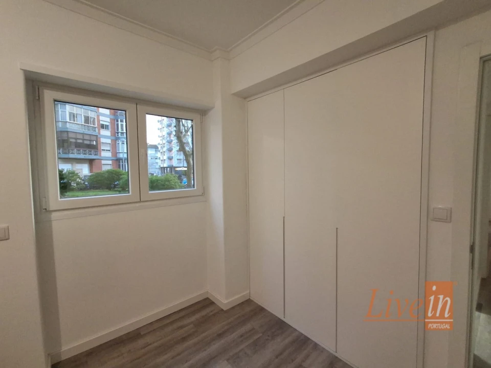 Apartamento T2 para Venda em Massamá e Monte Abraão Foto 20