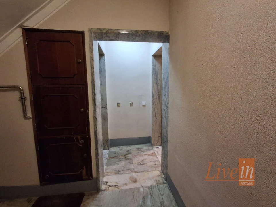 Apartamento T2 para Venda em Massamá e Monte Abraão Foto 22