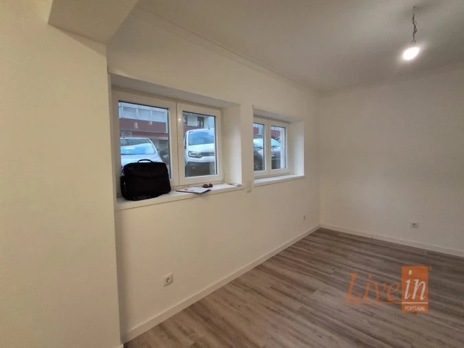 Apartamento T2 para Venda em Massamá e Monte Abraão Foto 16