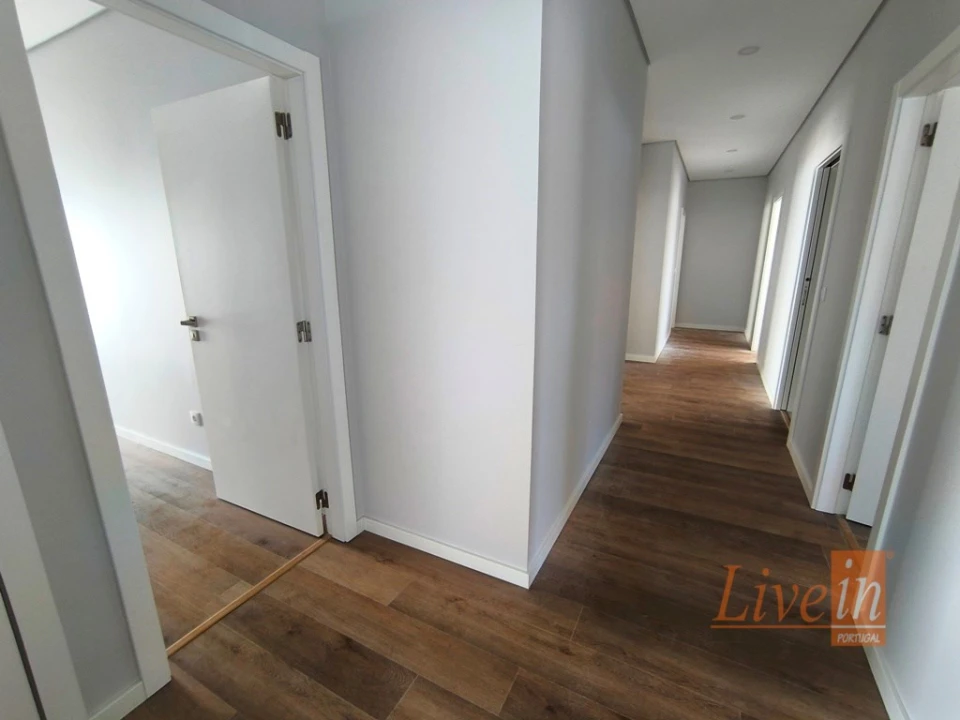 Moradia T4 para Venda em Ericeira Foto 8