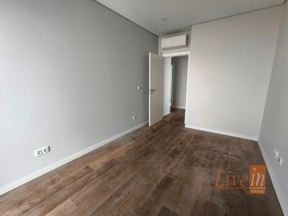 Moradia T4 para Venda em Ericeira Foto 15