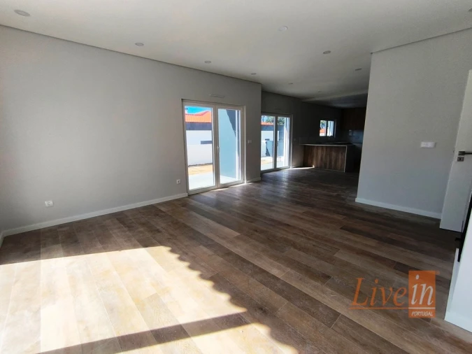 Moradia T4 para Venda em Ericeira Foto 13