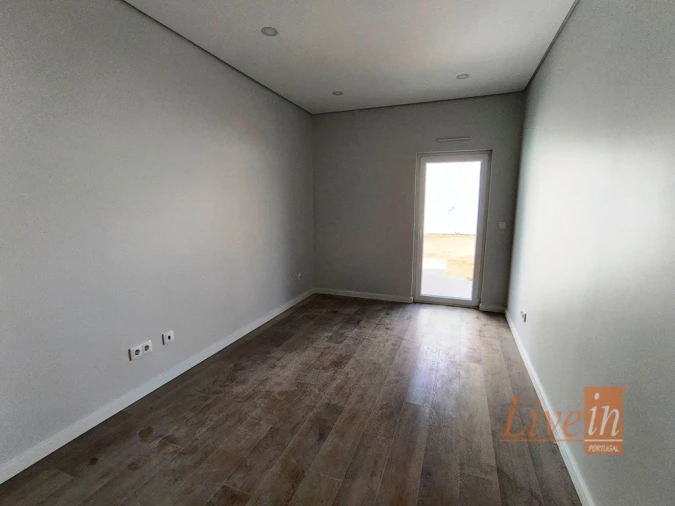 Moradia T4 para Venda em Ericeira Foto 14