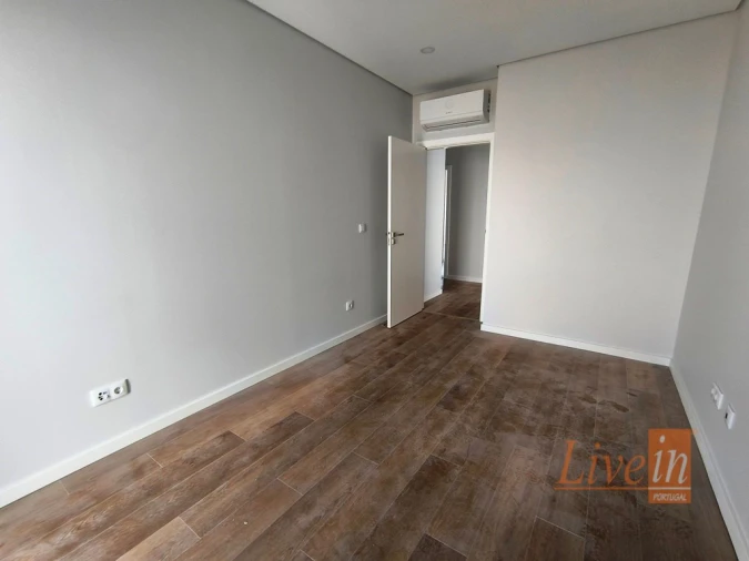 Moradia T4 para Venda em Ericeira Foto 15