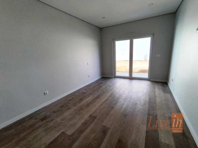 Moradia T4 para Venda em Ericeira Foto 16