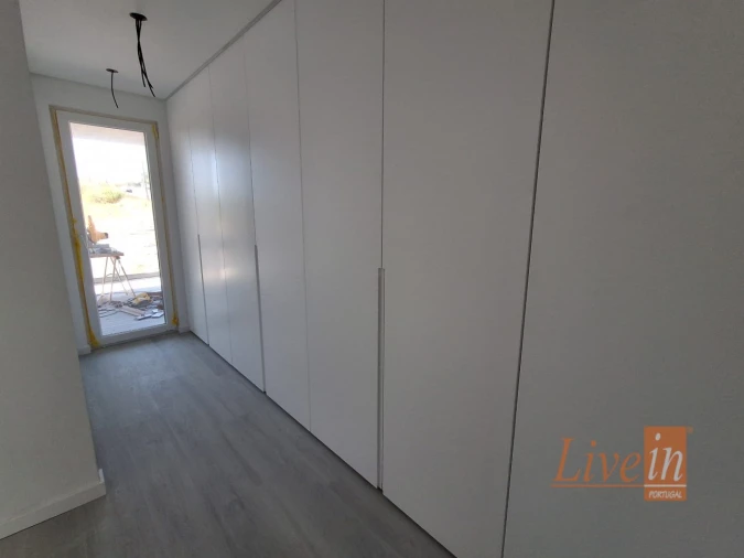 Moradia T5 para Venda em São Pedro da Cadeira Foto 23