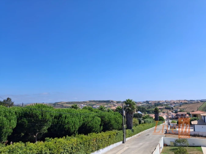 Moradia T5 para Venda em São Pedro da Cadeira Foto 25