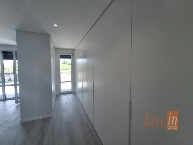 Moradia T5 para Venda em São Pedro da Cadeira Foto 22