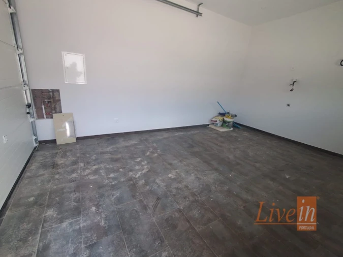 Moradia T5 para Venda em São Pedro da Cadeira Foto 32