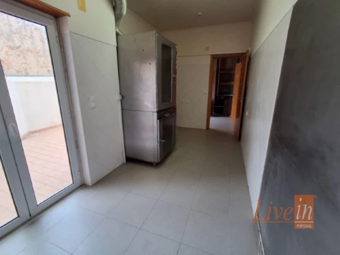 Loja para Venda em Ericeira Foto 29