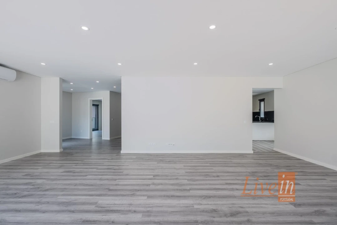 Moradia T5 para Venda em Enxara do Bispo, Gradil e Vila Franca do Rosário Foto 8