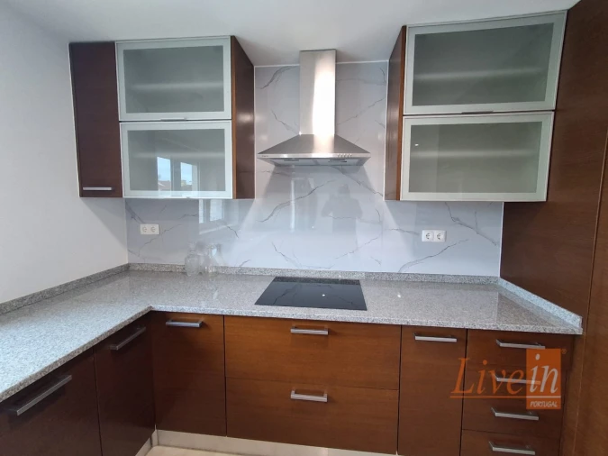 Moradia T3 para Venda em Silveira Foto 5