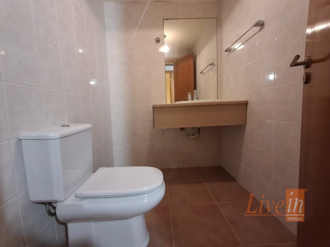 Moradia T3 para Venda em Silveira Foto 14