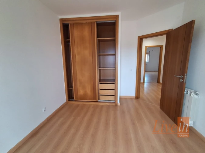 Moradia T3 para Venda em Silveira Foto 18