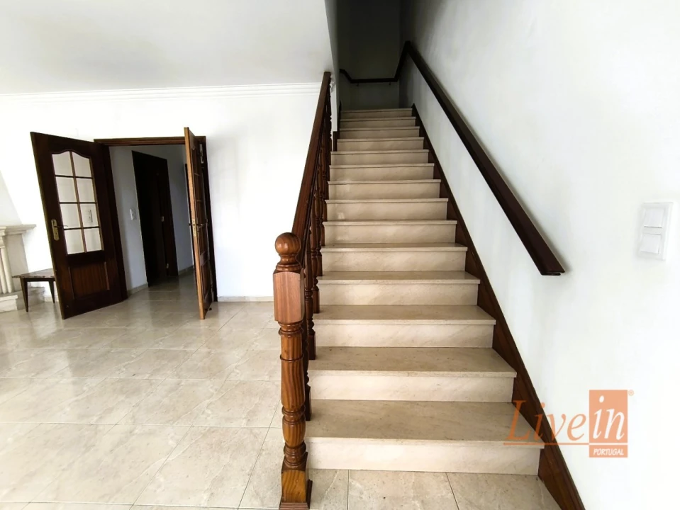 Moradia T4 para Venda em Ericeira Foto 21