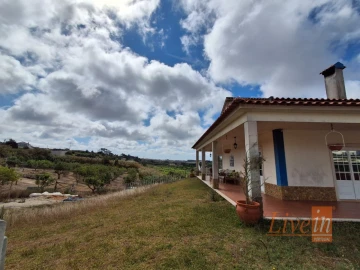 Moradia T4 para Venda em Mafra