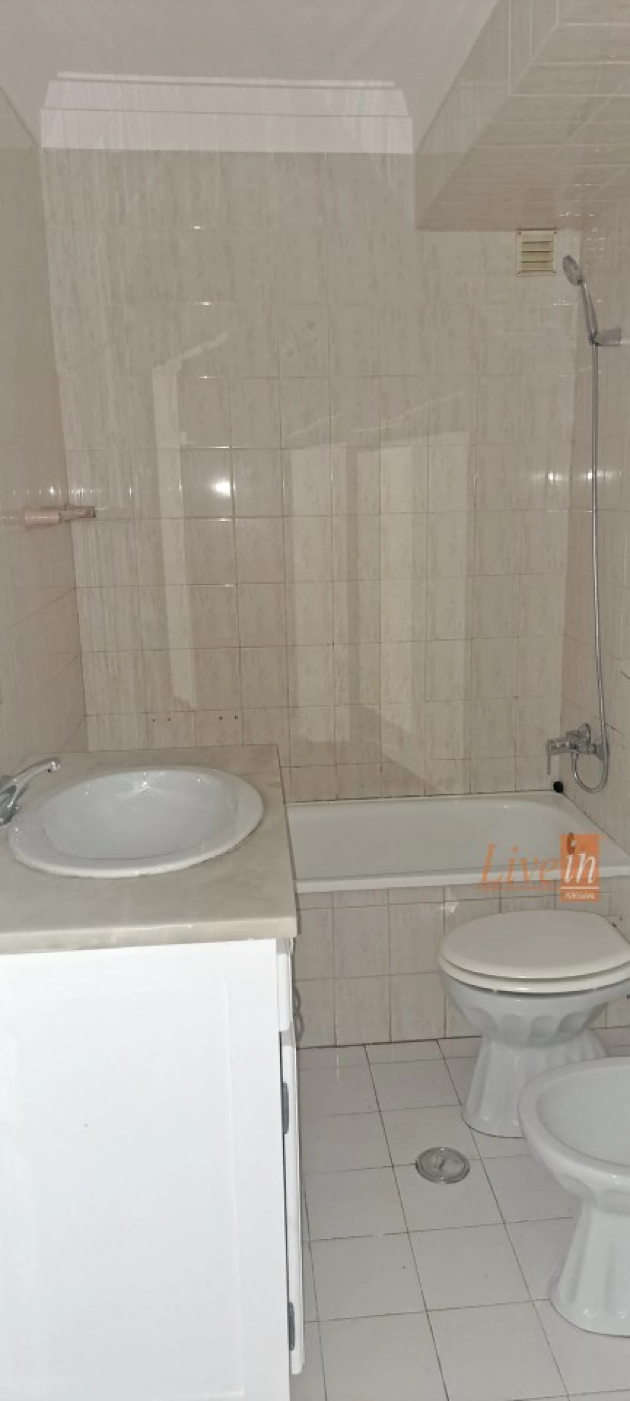 Apartamento T1 para Venda em São João das Lampas e Terrugem Foto 11