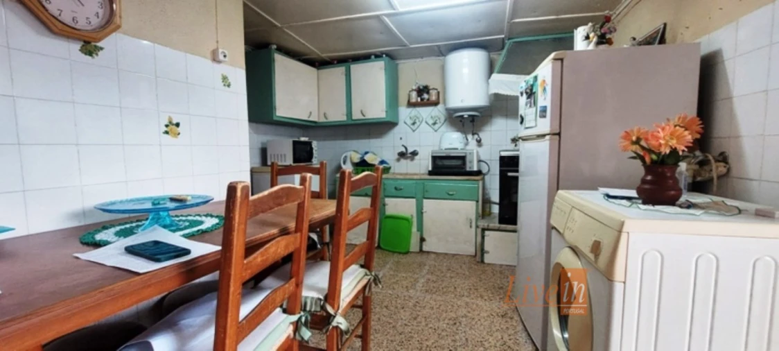 Moradia T2 para Venda em Igreja Nova e Cheleiros Foto 3