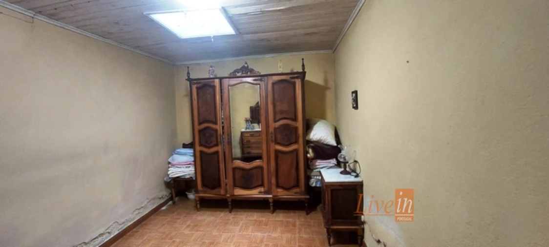 Moradia T2 para Venda em Igreja Nova e Cheleiros Foto 6