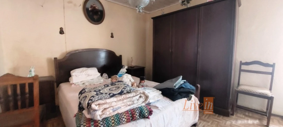 Moradia T2 para Venda em Igreja Nova e Cheleiros Foto 12