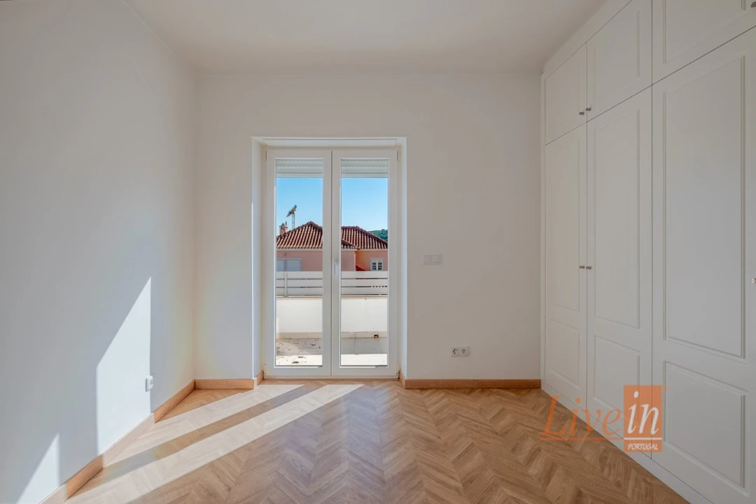 Moradia T4 para Venda em Santa Maria e São Miguel, São Martinho, São Pedro Penaferrim Foto 36