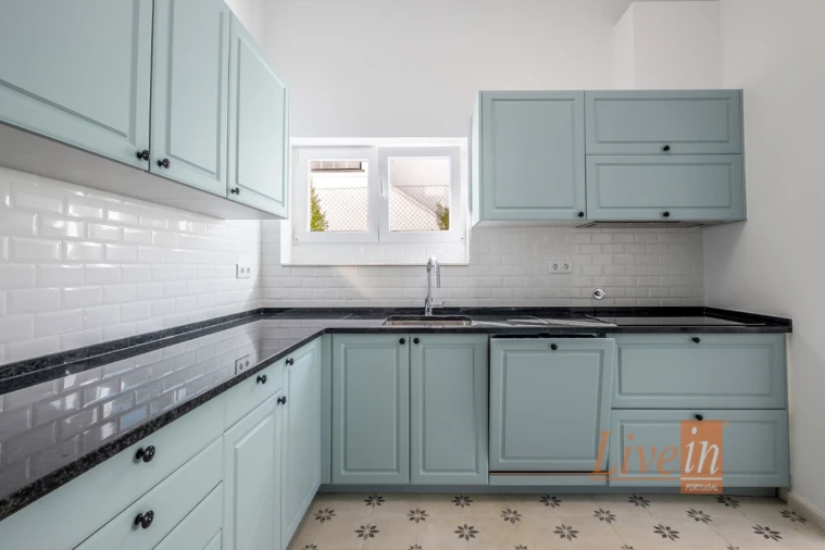 Moradia T4 para Venda em Santa Maria e São Miguel, São Martinho, São Pedro Penaferrim Foto 2