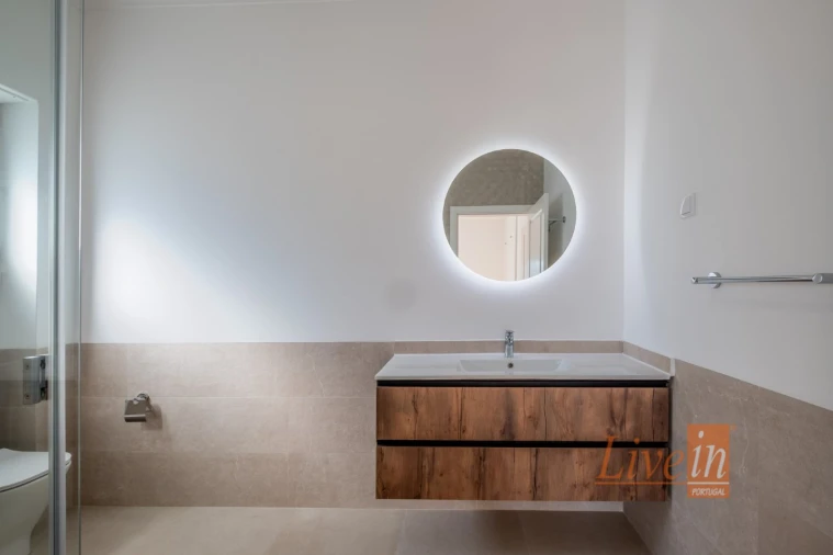 Moradia T4 para Venda em Santa Maria e São Miguel, São Martinho, São Pedro Penaferrim Foto 34