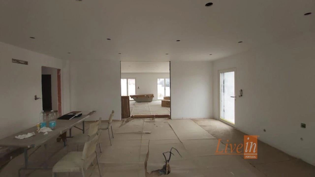 Moradia T6 para Venda em Ventosa Foto 9