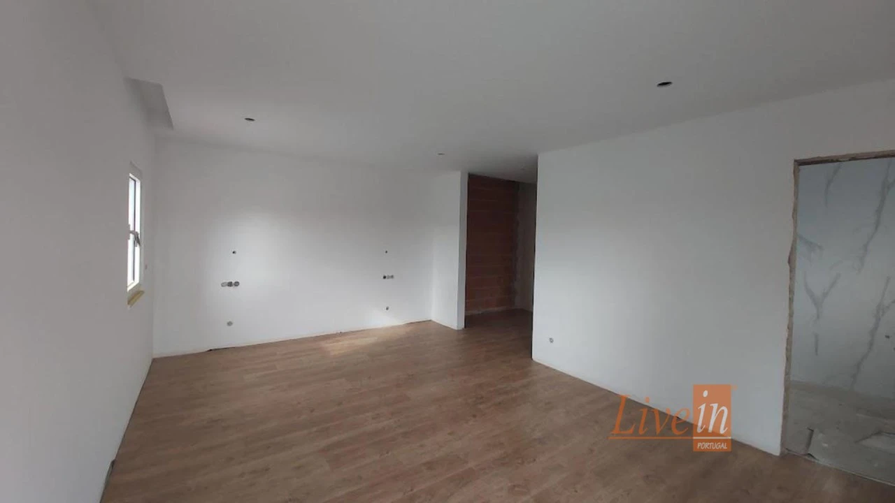 Moradia T6 para Venda em Ventosa Foto 29