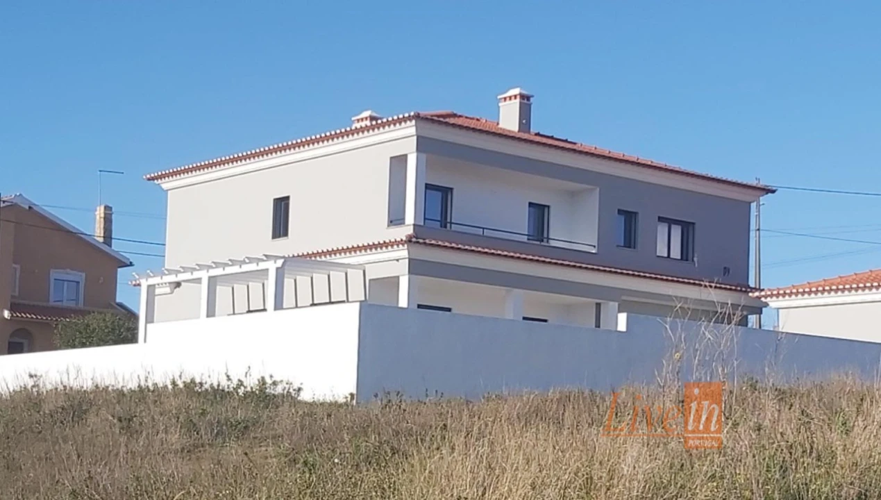 Moradia T6 para Venda em Ventosa Foto 2