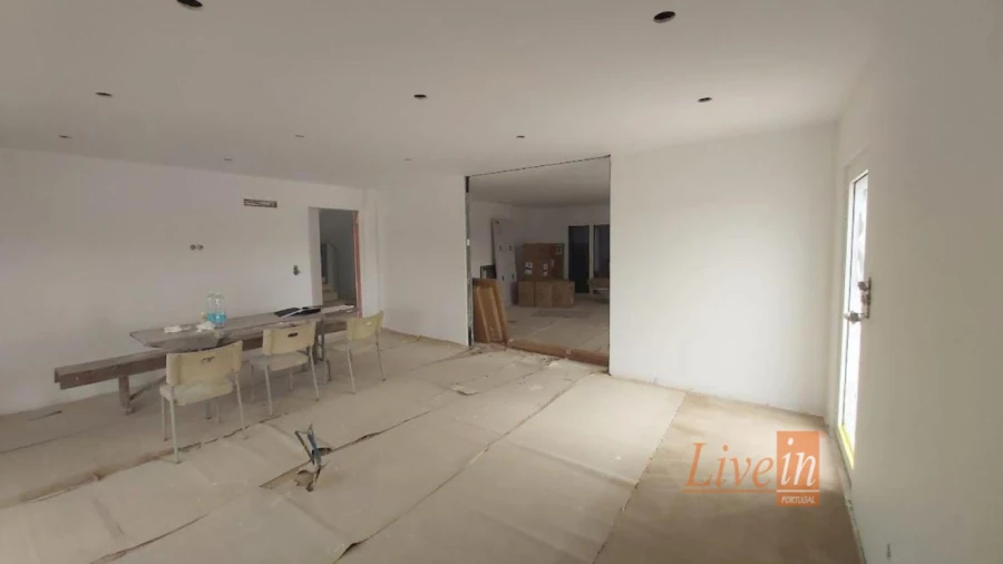 Moradia T6 para Venda em Ventosa Foto 11