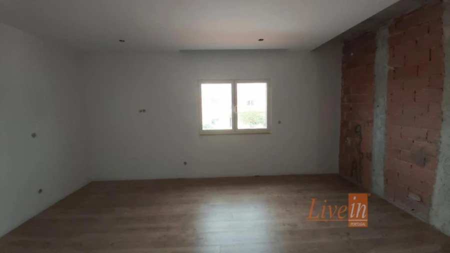 Moradia T6 para Venda em Ventosa Foto 23