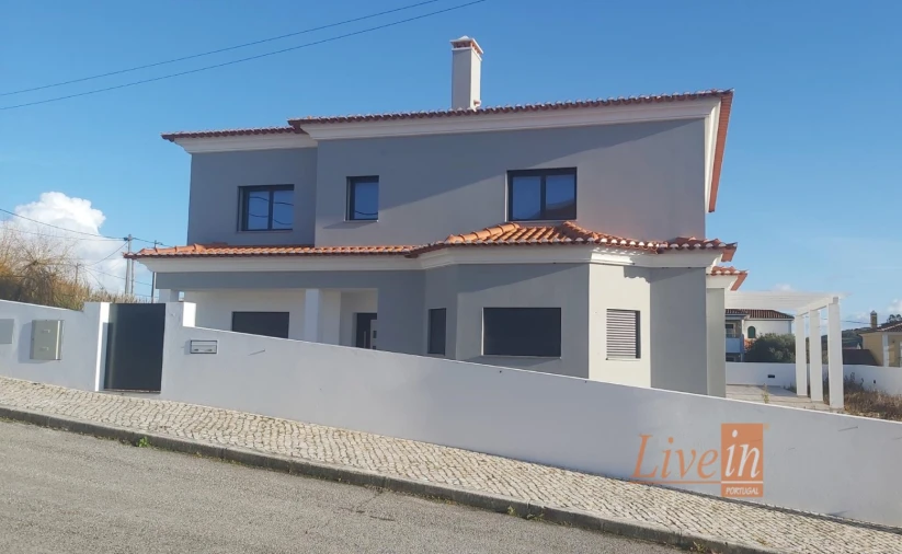 Moradia T6 para Venda em Ventosa Foto 3