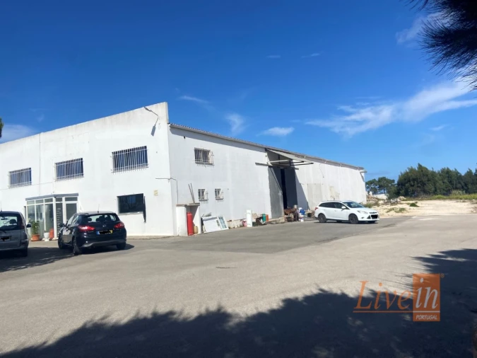 Armazém para Venda em Ericeira