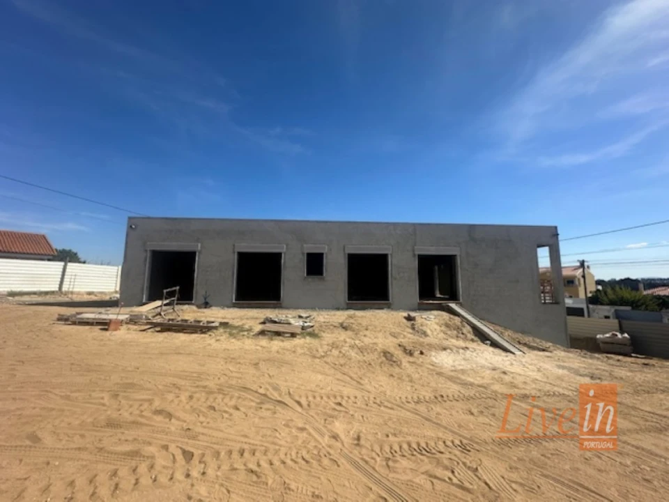 Moradia T3 para Venda em Silveira Foto 17