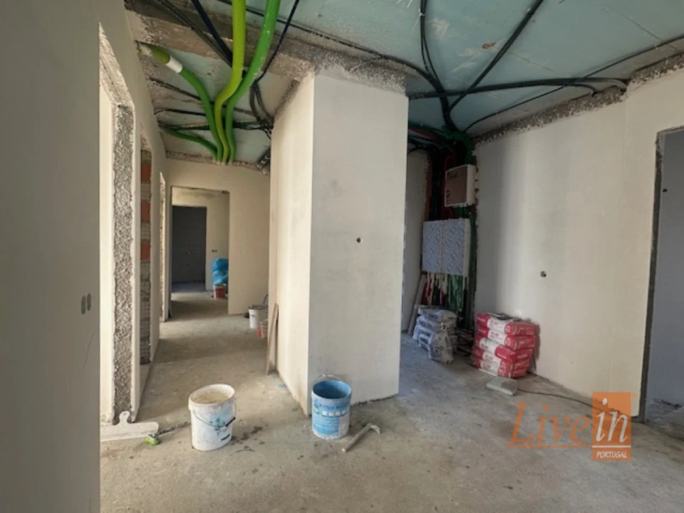 Moradia T3 para Venda em Silveira Foto 24