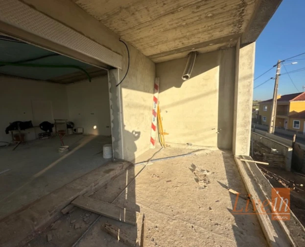 Moradia T3 para Venda em Silveira Foto 30