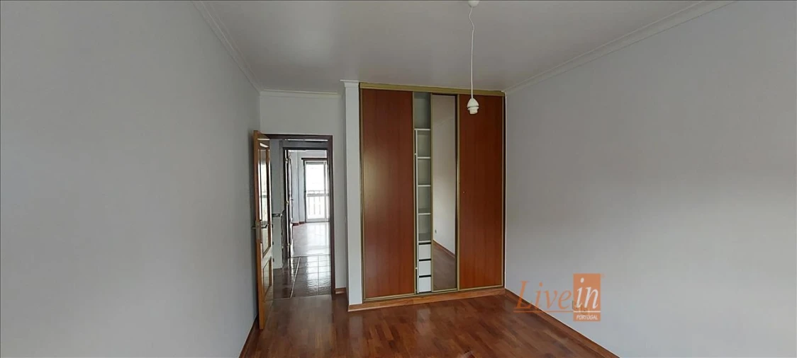 Apartamento T3 para Venda em Carregado e Cadafais Foto 9