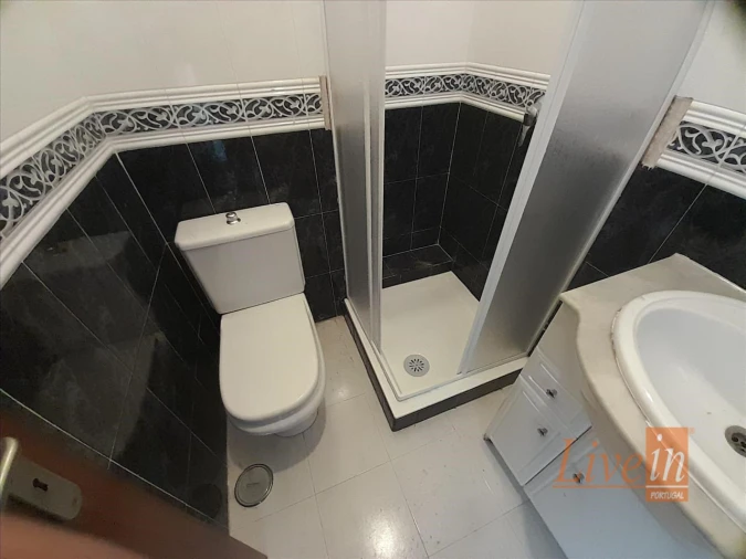 Apartamento T3 para Venda em Carregado e Cadafais Foto 11