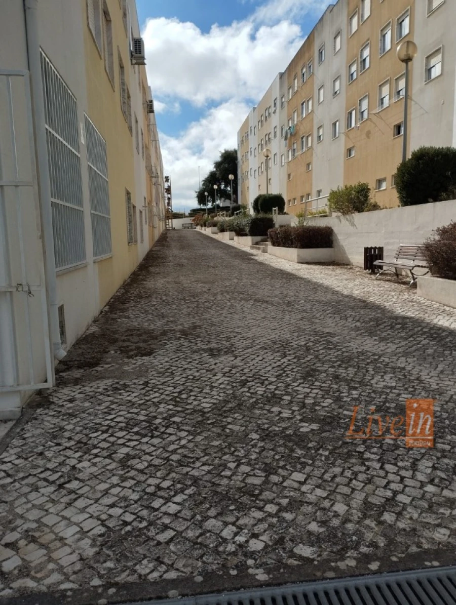 Loja para Venda em Carregado e Cadafais Foto 11