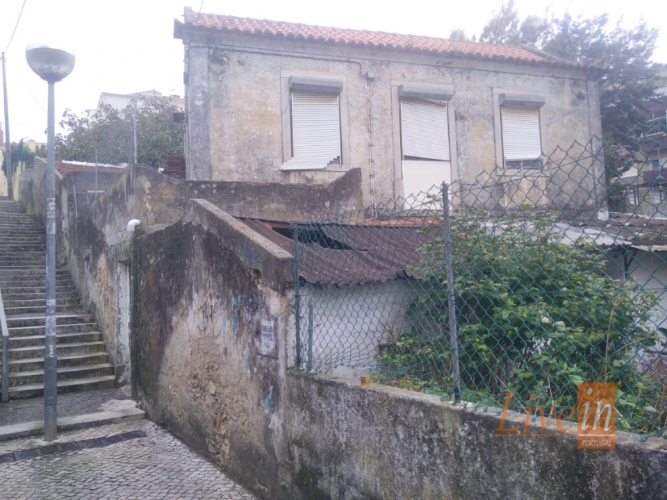 Moradia T4 para Venda em Cacém e São Marcos Foto 1