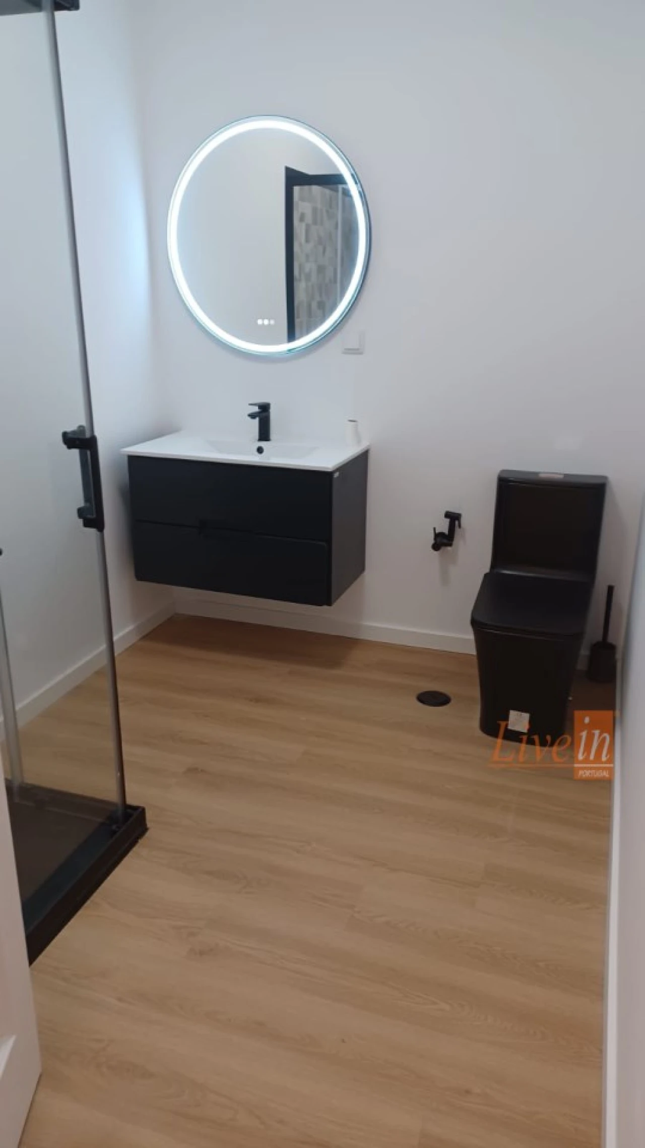 Apartamento T2 para Venda em Agualva e Mira-Sintra Foto 14