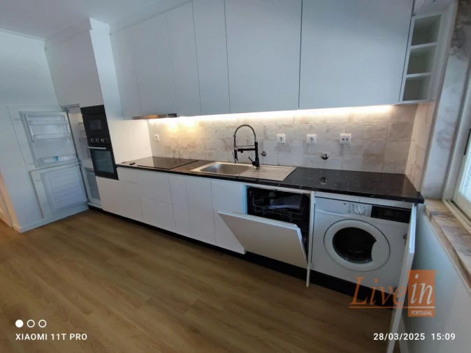 Apartamento T2 para Venda em Agualva e Mira-Sintra